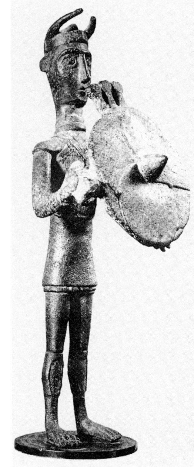 Bronze Nuragic figurine