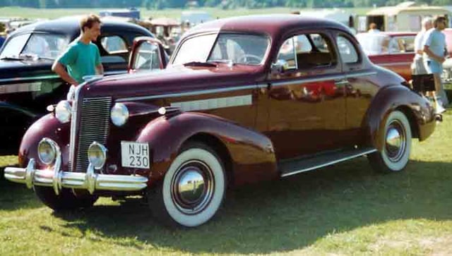 1937 Buick 37 46S