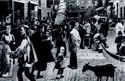 Doyers Street depicted in an 1898 postcard.