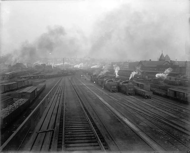 Delaware, Lackawanna and Western Railroad yards in Scranton, ca.1895