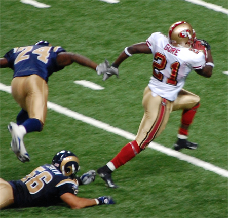 49ers' former running back Frank Gore in action against the St. Louis Rams in 2007