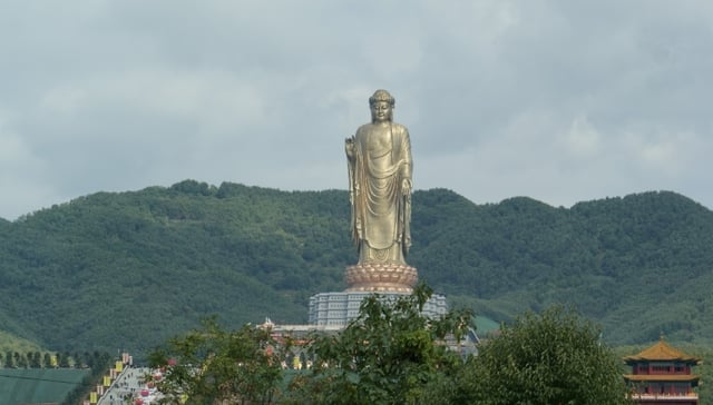 The Zhongyuan Buddha (Great Buddha of the Central Plains) of the Temple of the Spring in Lushan is currently the highest statue in the world.