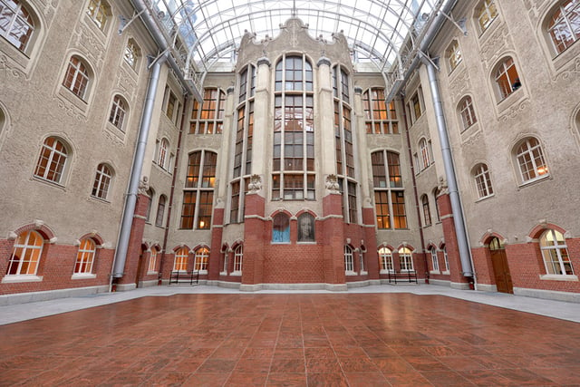 Daniel Gabriel Fahrenheit's Courtyard in the Main Building