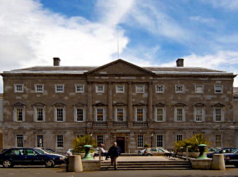Leinster House on Kildare Street houses the Oireachtas