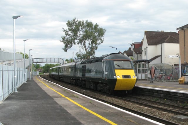 A HST (Class 43) at Stapleton Road on the way to Cardiff Central