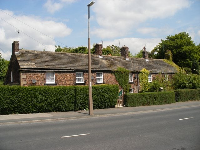 Rustic, brick-built cottages in Town Street known as Top of the town were built for the Brandlings' workers.