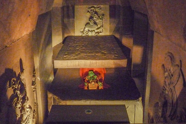A reconstruction of Pakal's tomb in the Museo Nacional de Antropología.