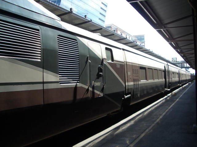 Amtrak Cascades service with tilting Talgo trainsets in Seattle, Washington, 2006