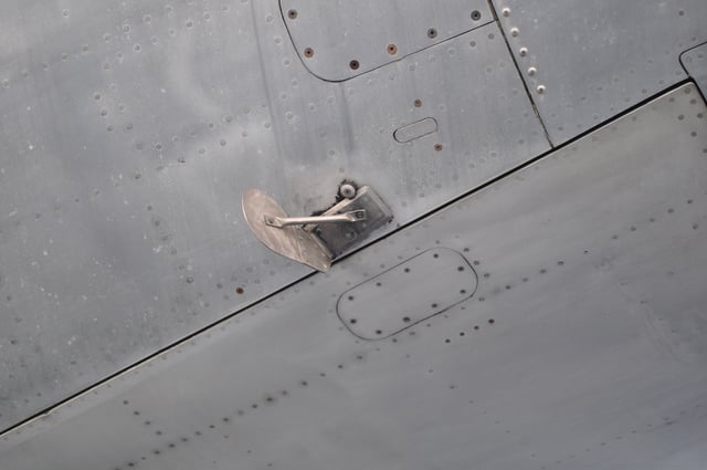 A Cooper vane in the unlocked position
