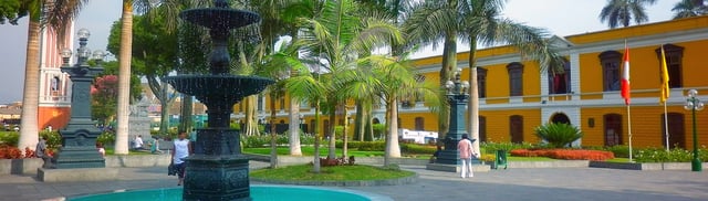 View of the Cultural Center of the National University of San Marcos, to left side is located the University Park, the Clock University and illustrious monuments of San Marcos; the right side of the Colonial Casona de San Marcos.