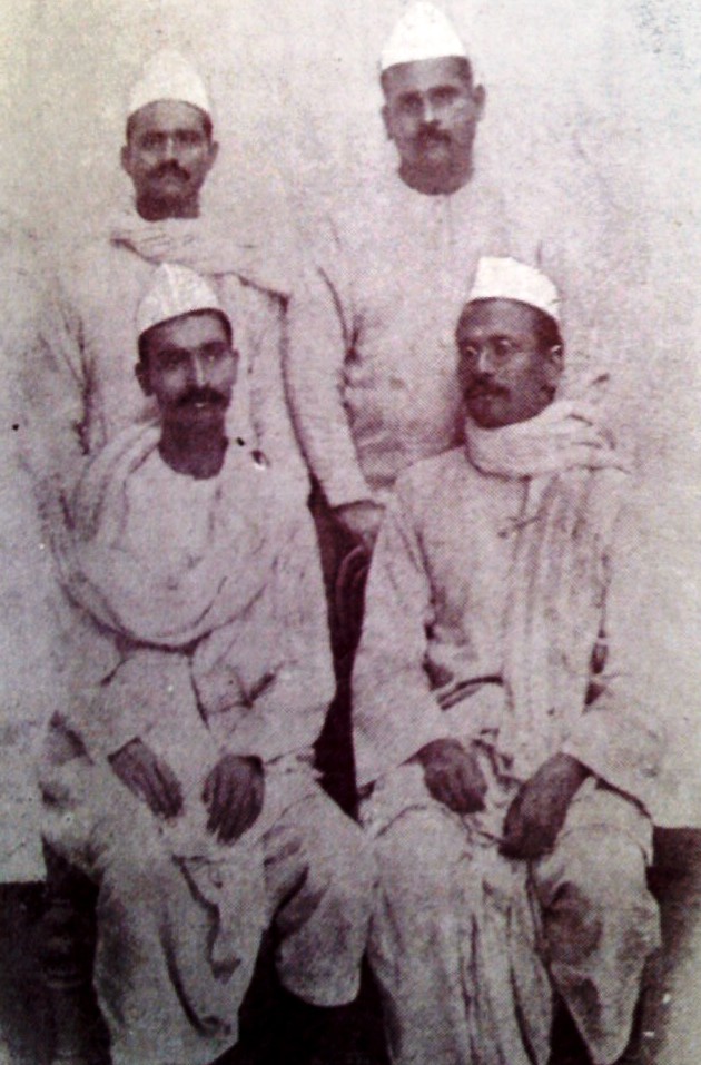 (Sitting L to R) Rajendra Prasad and Anugrah Narayan Sinha during Mahatma Gandhi's 1917 Champaran Satyagraha.