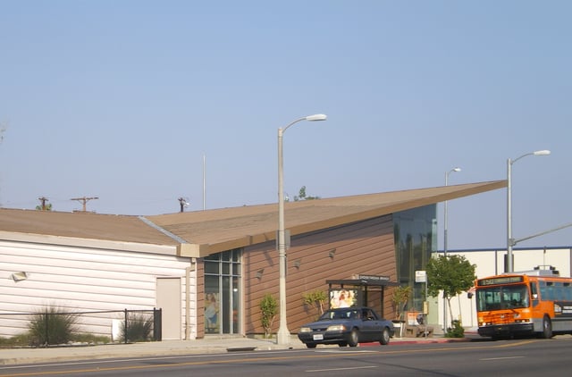 Encino-Tarzana Branch of the Los Angeles Public Library