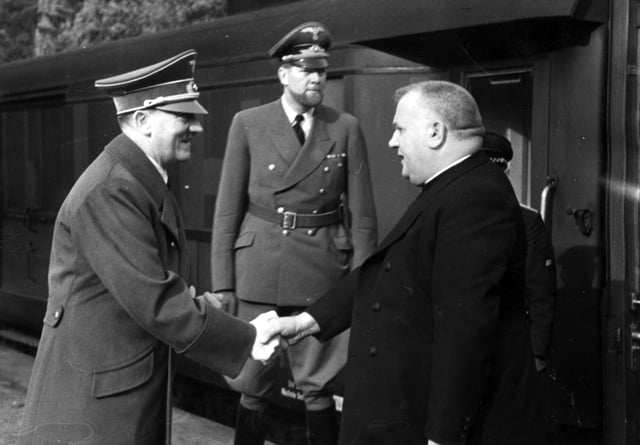 Adolf Hitler greeting Jozef Tiso, 1941