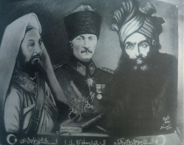A postcard depicting Atatürk as a Muslim hero, with Ahmed Sharif as-Senussi (left) and Saladin (right)