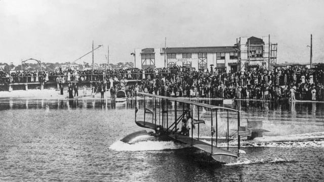 The Benoist XIV pictured taking off for the first time on January 1, 1914
