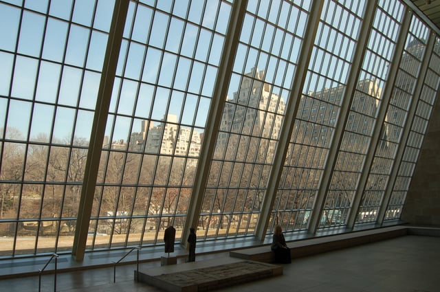 Northern view of Central Park through the glass wall of the Temple of Dendur room