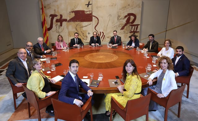 Government of Catalonia (2018–). Quim Torra, President of the Generalitat, is in the background, at the center; Pere Aragonès, the Vice-president, on his right from his point of view