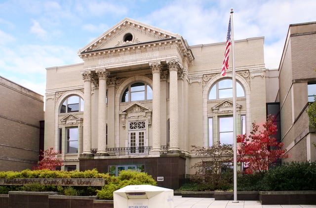 Mansfield/Richland County Public Library, the main branch in downtown Mansfield.