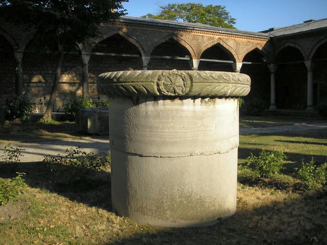 Remains of a Byzantine column of Byzantium's acropolis, located today within the Topkapı Palace complex