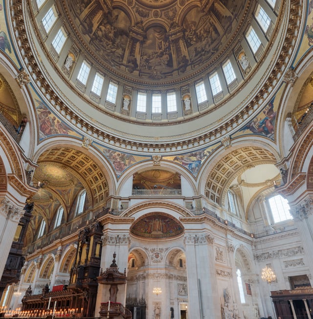 This view of an arch spanning the aisle shows how Wren succeeded in giving an impression of eight equal arches.
