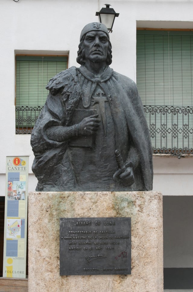 Statue of Álvaro de Luna in Cañete