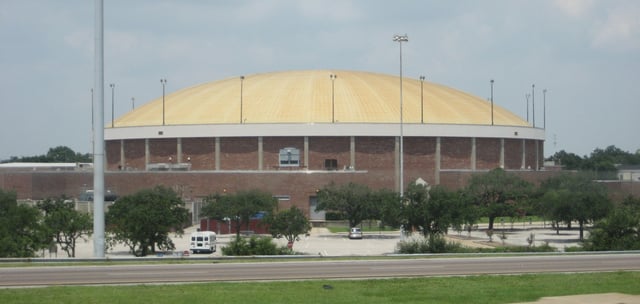 The Mobile Civic Center in 2007.
