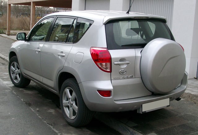 Toyota RAV4 (Germany; pre-facelift)