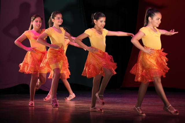 Venezuelan girls dancing.