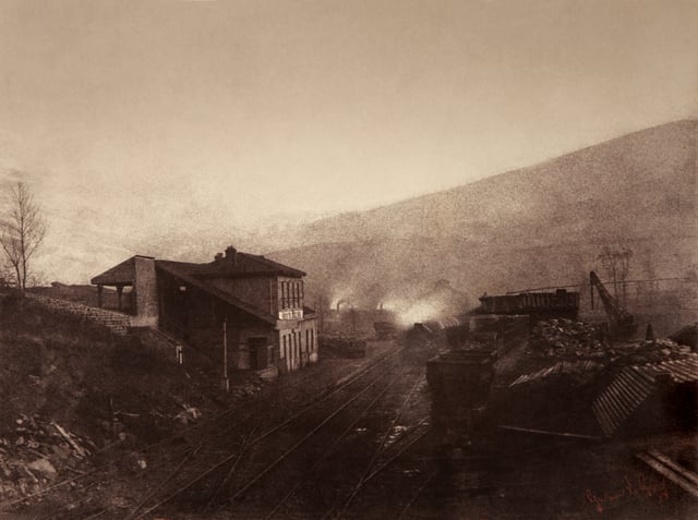 Train station with train and coal depot by Gustave Le Gray, 1850s to 1860s