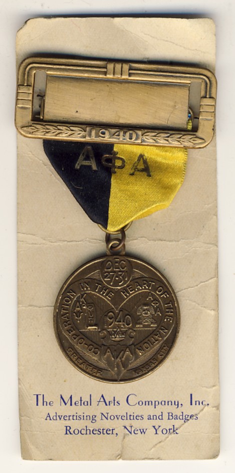 Alpha Phi Alpha delegate's pin from the 1940 Pan-Hellenic convention of ΑΚΑ, ΑΦΑ and ΚΑΨ