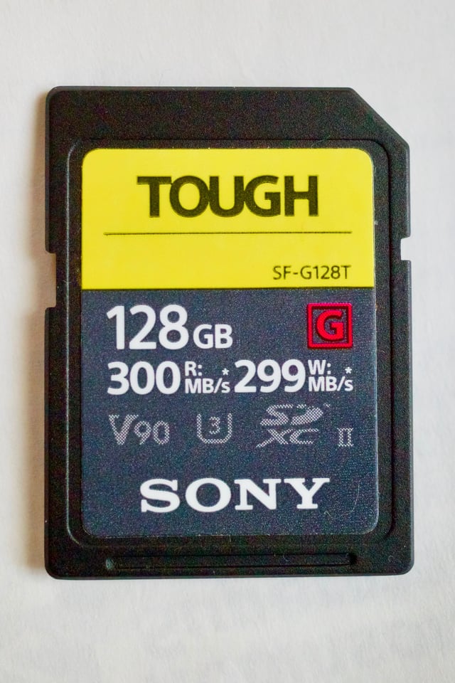 Sony 128GB SF-G Tough Series UHS-II SDXC Memory Card is one of the few cards in the market without a sliding tab on the write protect notch.