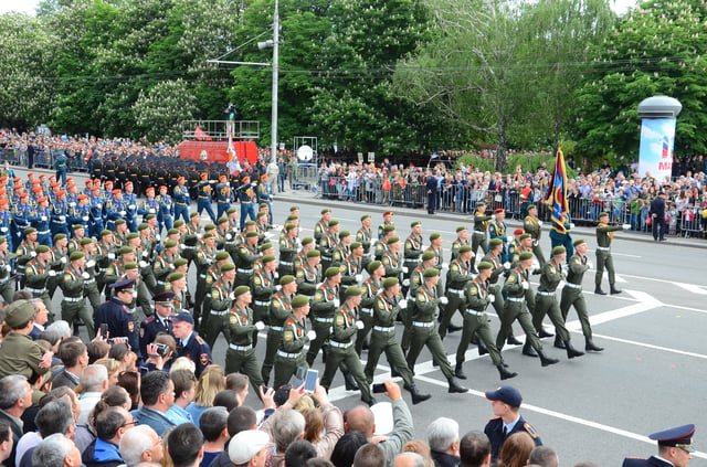 DPR military parade in Donetsk, 9 May 2018