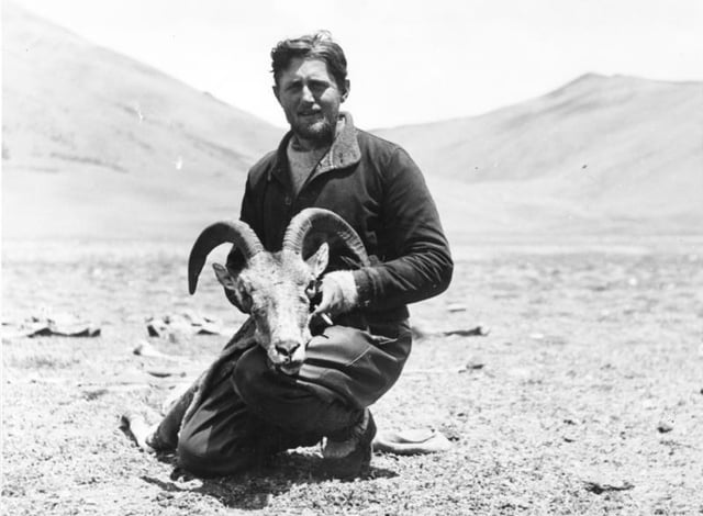 Edmund Geer during the 1938–1939 German expedition to Tibet
