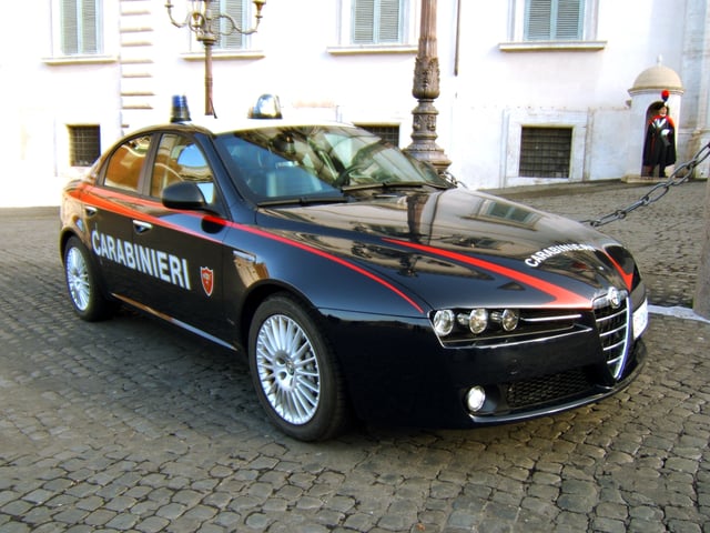 An Alfa Romeo vehicle of the Carabinieri corps