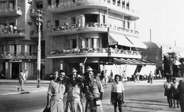 Australian soldiers in Tel Aviv in 1942