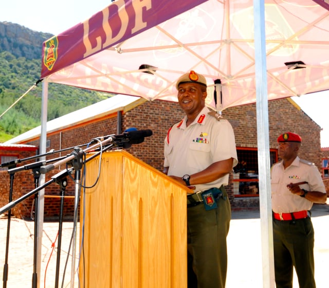 LDF Deputy Commander briefing soldiers.