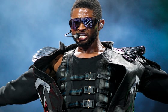 Usher performing in 2010