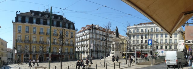 Monument to Luís de Camões, considered the greatest poet of the Portuguese language, in Chiado.
