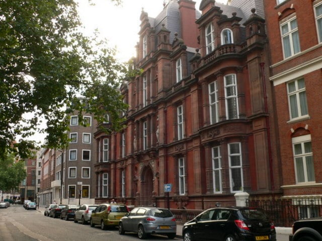 Caxton Hall, London, where the Starrs were married