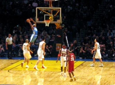 Anthony receiving an alley-oop during the 2004 Rookie Challenge game for the Rookies team.
