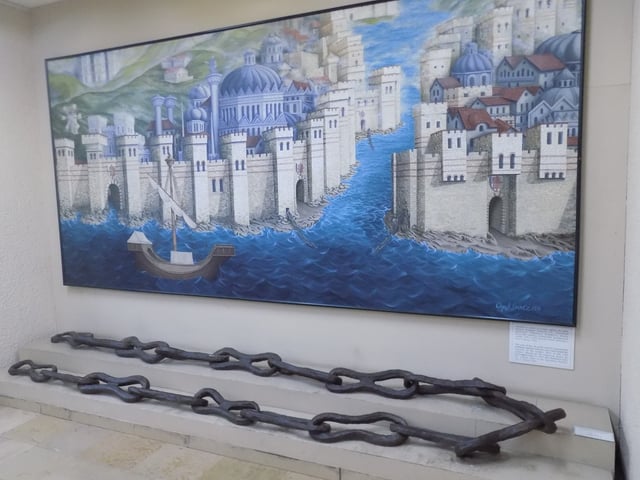 The chain that closed off the entrance to the Golden Horn in 1453, now on display in the İstanbul Archaeology Museums.