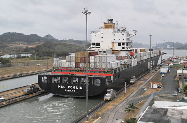 The panamax ship MSC Poh Lin exiting the Miraflores locks, March 2013