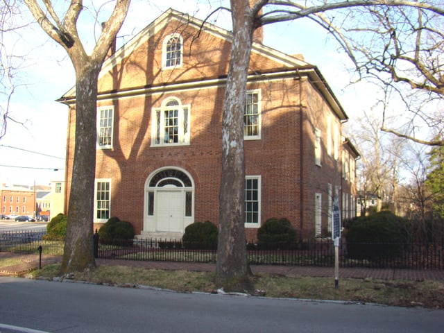 Hunt-Morgan House, completed in 1814, served as residence for John Wesley Hunt, the first millionaire west of the Appalachians; a Confederate General (John Hunt Morgan), and Kentucky's only Nobel Prize winner (Thomas Hunt Morgan)