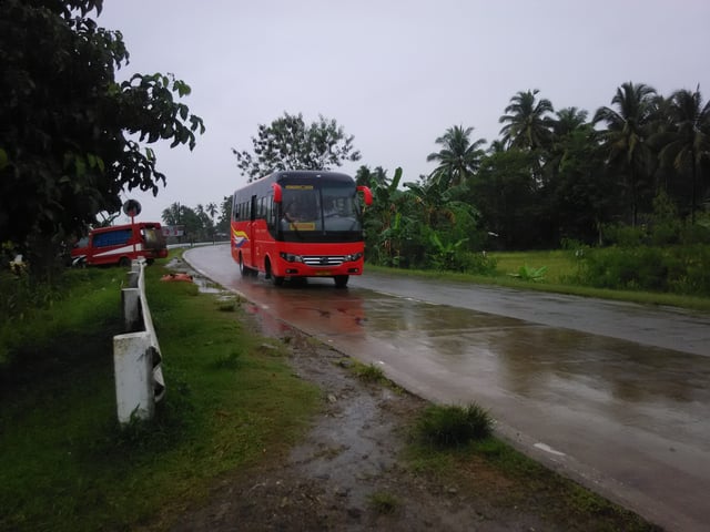 A Rural Transit 9202 heading to Pagadian. Her number, 9202 indicates the prefix number 9, which is assigned for Pagadian Base.