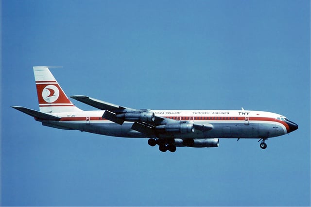 Turkish Airlines 707-121B in 1976