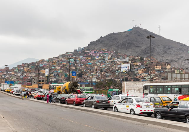 Pueblos jóvenes on the outskirts of Lima in 2015. Many of them are today consolidated.