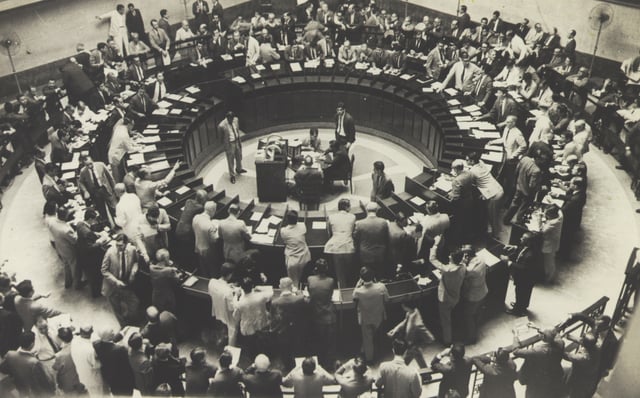 Stock Exchange trading, mid-twentieth century