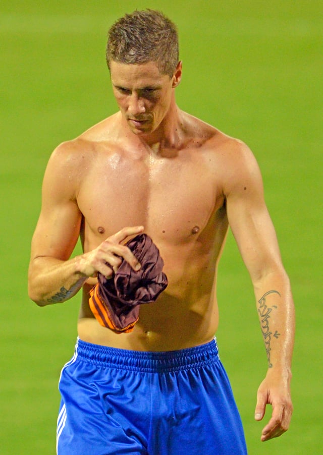 Torres' Tolkien tattoo can be seen on his left arm