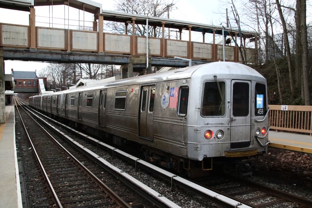 The Staten Island Railway operates along the Richmond/Amboy Roads corridor.