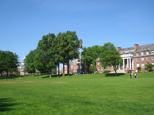 Georgian ensemble on the west campus: Andrew Mellon Library, George Steele Hall, Paul Mellon Humanities Center, and Memorial House